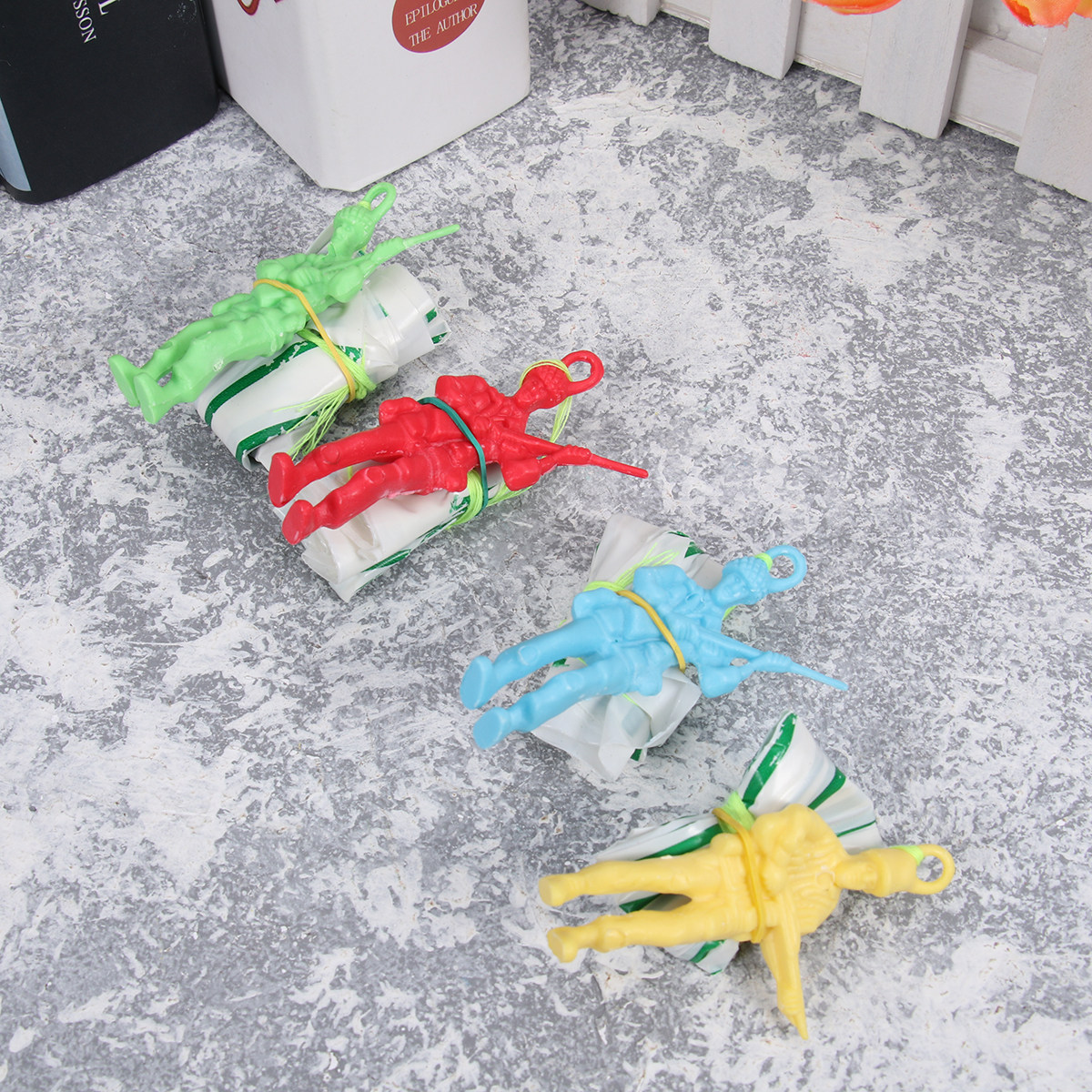 10Pcs Soldier Parachute Hand T - Kids Outdoor Education recensione e prezzo